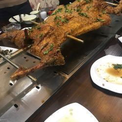 蝦緣羊坊 生態(tài)烤全羊龍蝦館