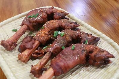 桐鄉龍小胖 小龍蝦買3斤送1斤，烤魚牛蛙與烤全羊共譜美食狂歡